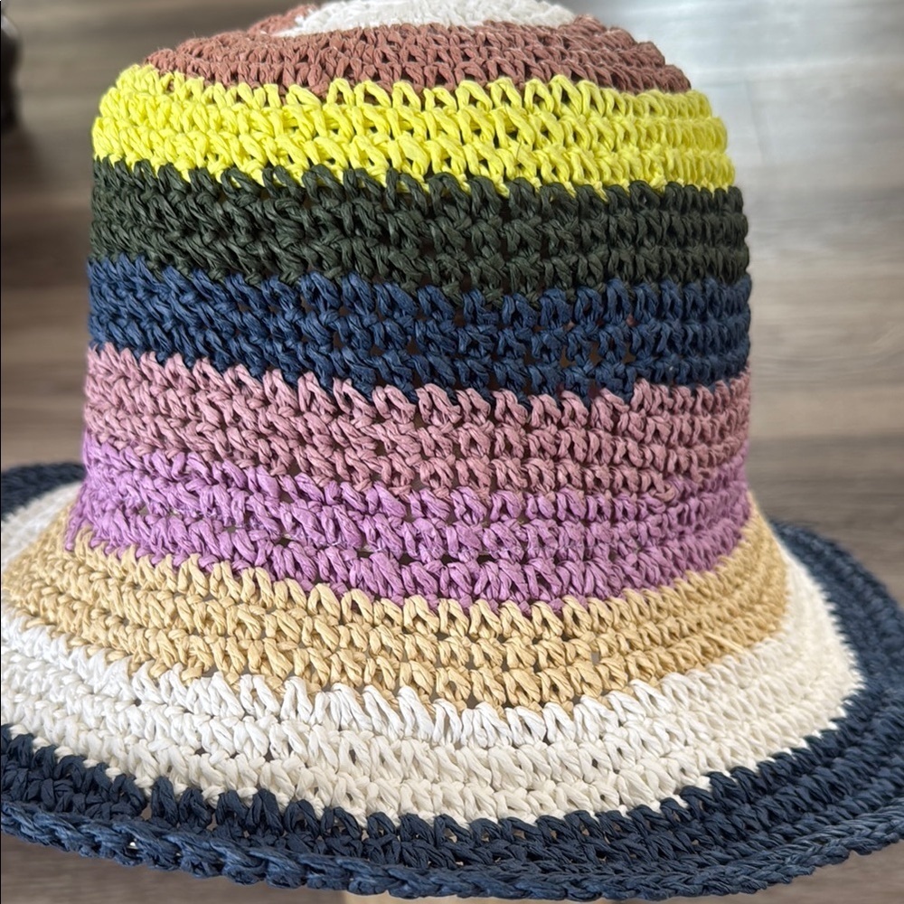 Hatattack Navy Striped Sun Har Crochet Multicolor NWT Beach - Picture 4 of 8
